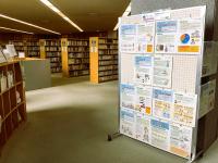 今治市立中央図書館の巡回展示写真1