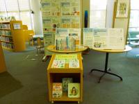 今治市立波方図書館の展示写真01